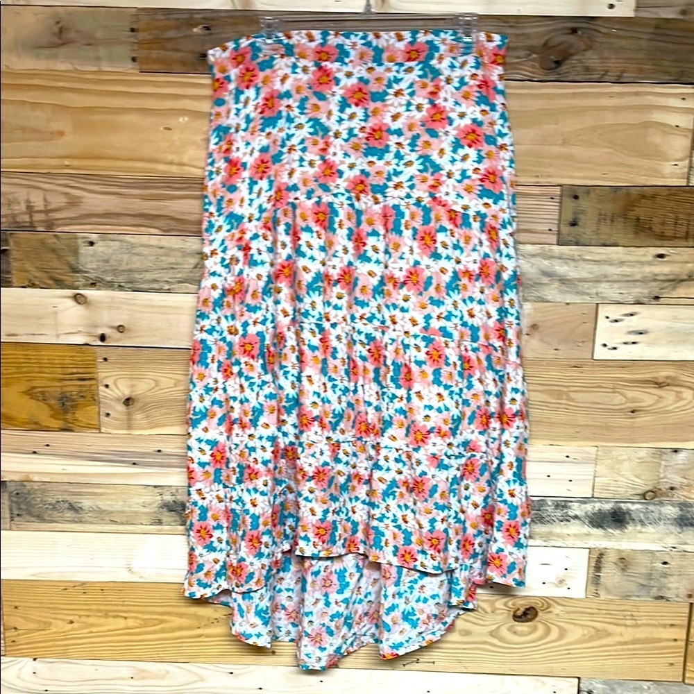 ePretty Size XL White and Pink Floral High-low Tier Lightweight Flowy Midi Skirt